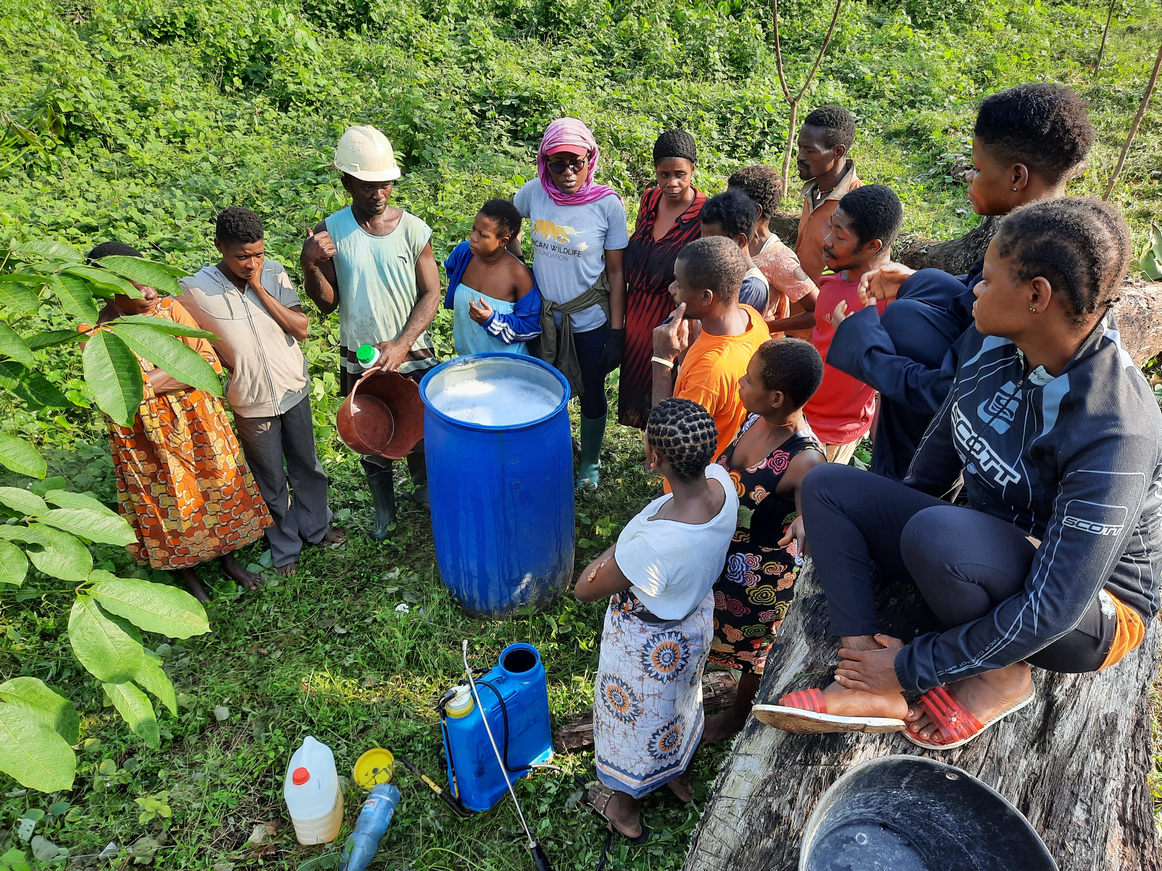 Bagyeli Community receiving training 