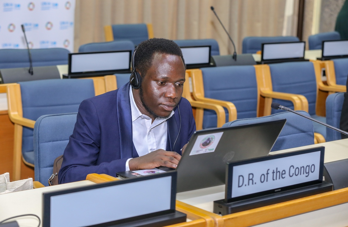 Gervais Muderhwa at a computer.