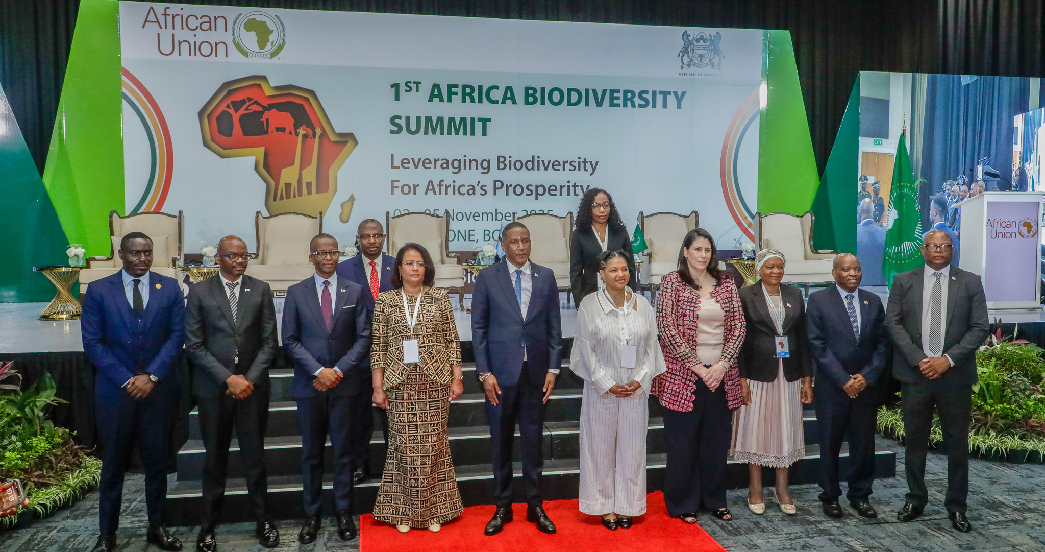 H.E. Duma Boko, President of the Republic of Botswana (center) with dignitaries from various African countries during the closing ceremony of the African Biodiversity Summit.