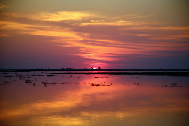 A scenic sunset in the Uganda landscape